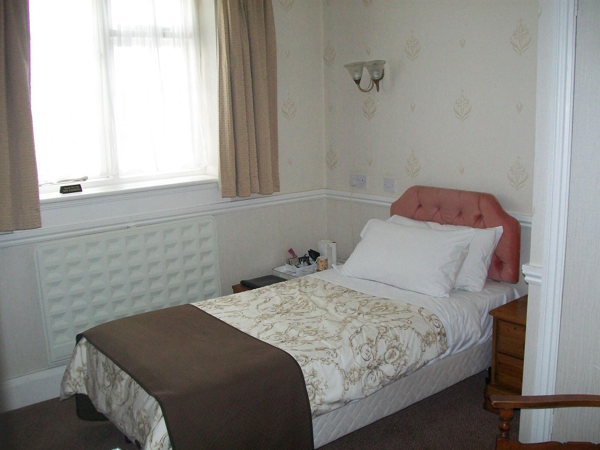 Chapel House Hotel Atherstone Exterior foto
