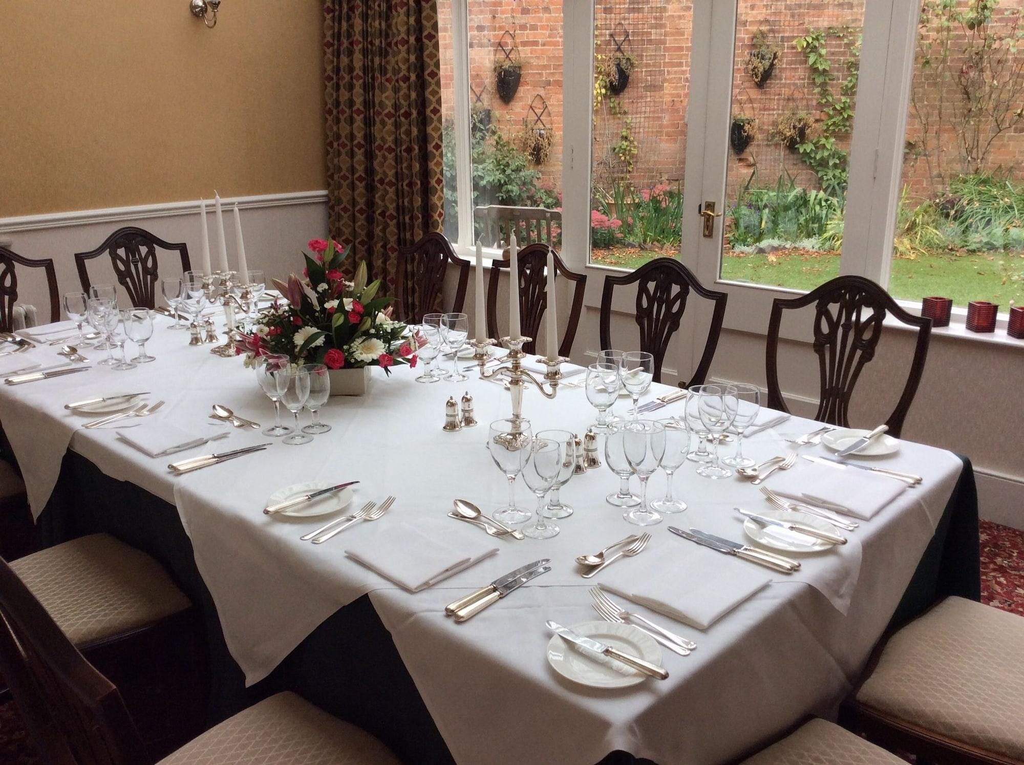 Chapel House Hotel Atherstone Exterior foto
