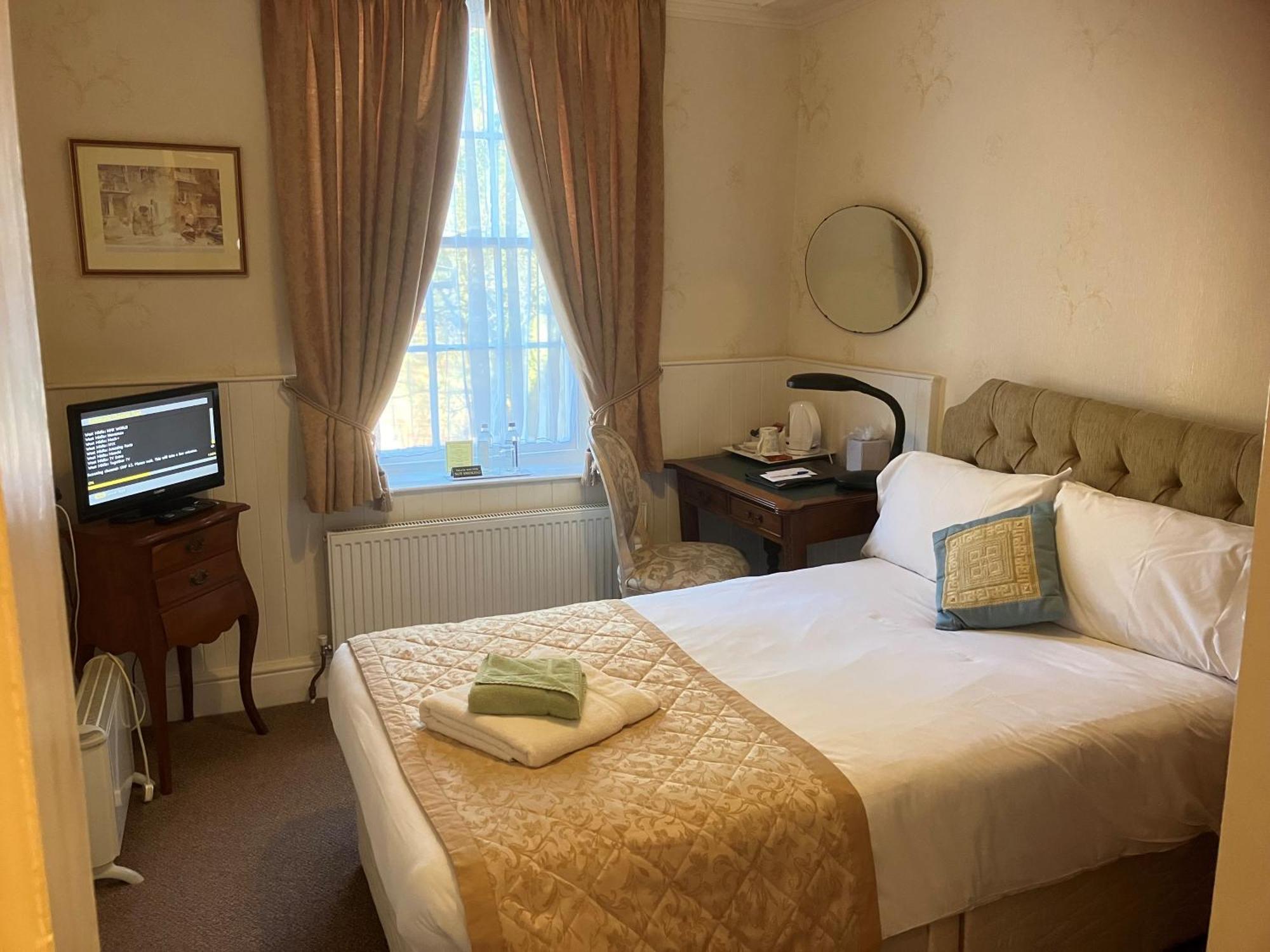 Chapel House Hotel Atherstone Exterior foto