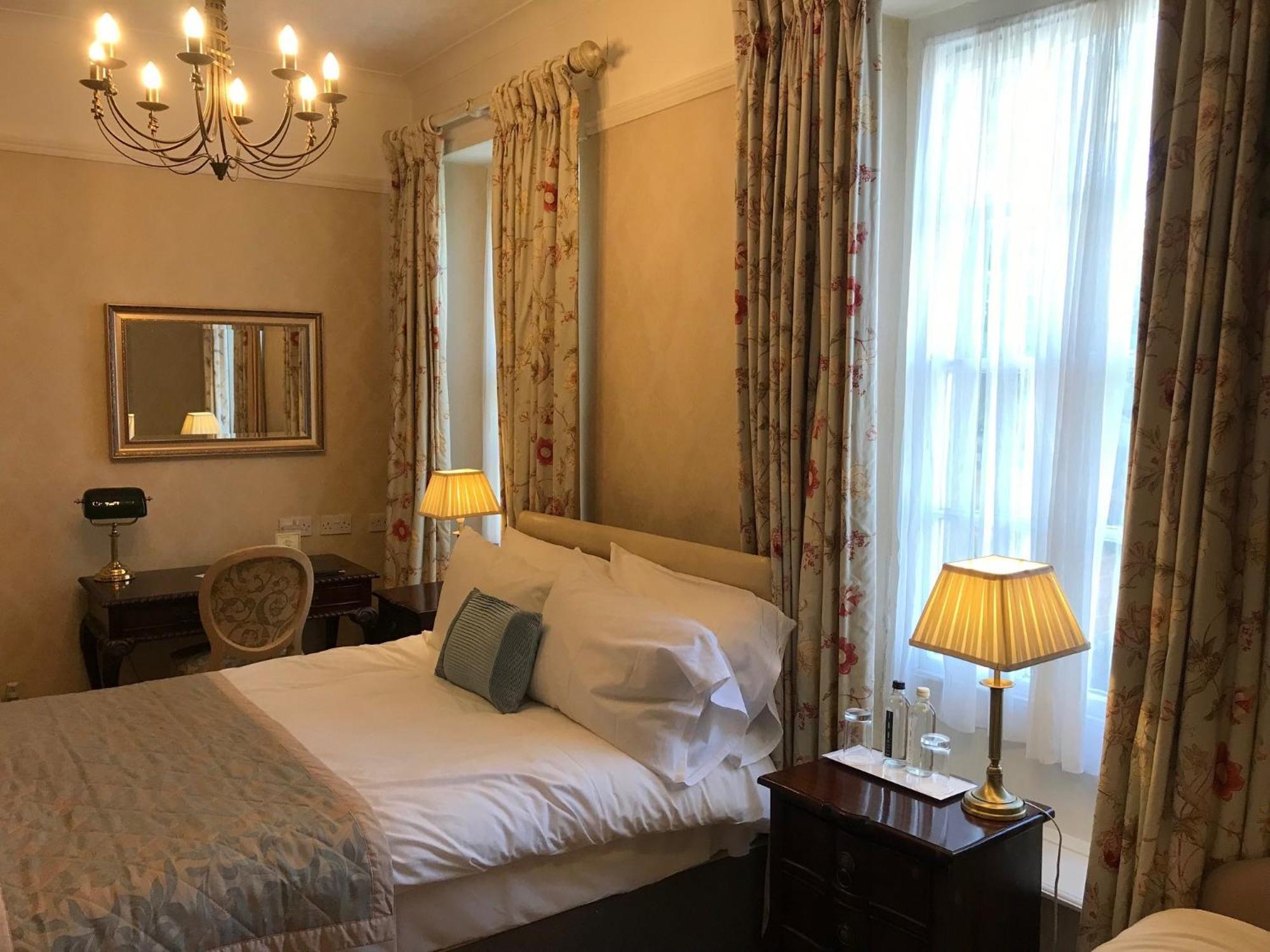 Chapel House Hotel Atherstone Exterior foto